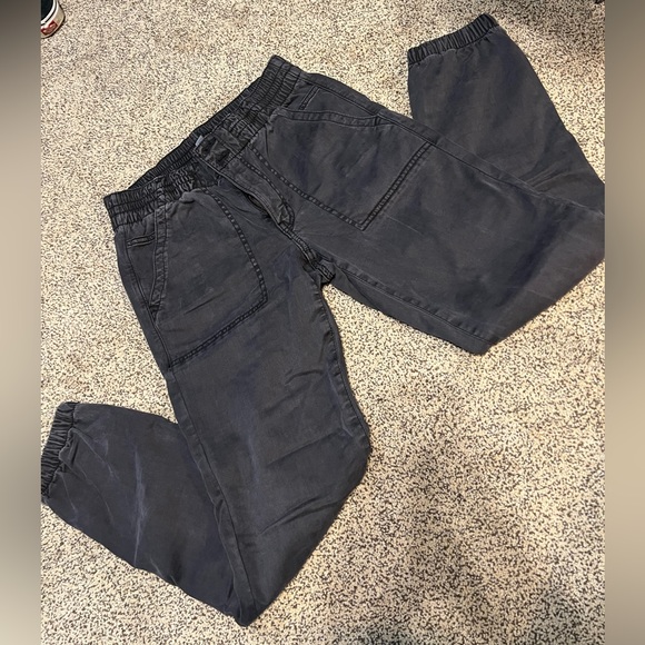 American Eagle Outfitters Pants - American eagle next level joggers